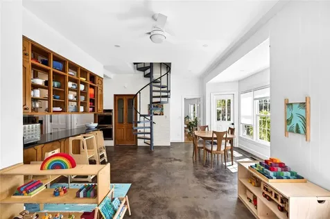4945 16th Street Vero Beach FL 32966