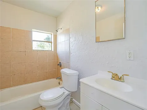 2431 42nd Place Vero Beach FL 32967