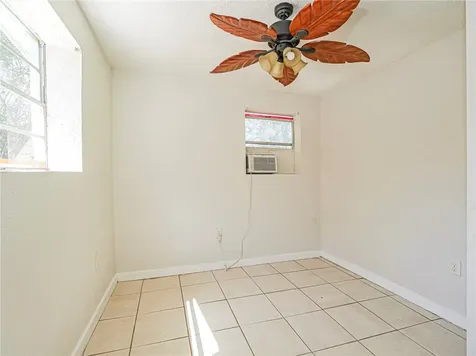 2431 42nd Place Vero Beach FL 32967