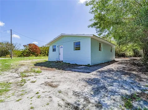 2431 42nd Place Vero Beach FL 32967