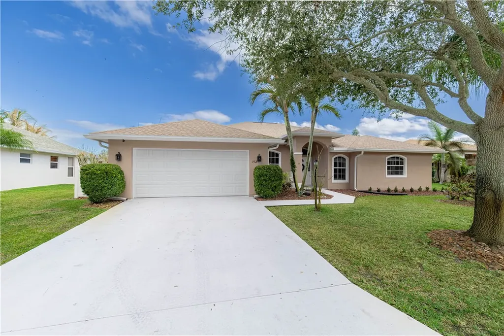 152 35th Square SW Vero Beach FL 32968