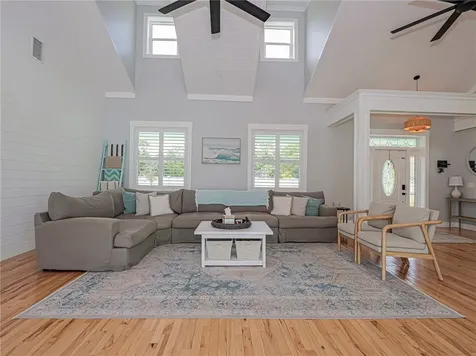 406 9th Court Vero Beach FL 32962