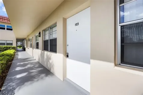 98 Spring Lake Drive Vero Beach FL 32962