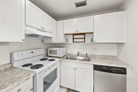 98 Spring Lake Drive Vero Beach FL 32962