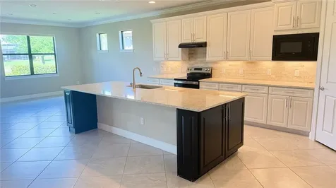 5089 Pendelton Square Vero Beach FL 32967