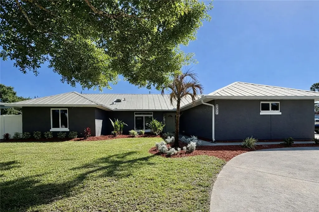 6325 6th Street Vero Beach FL 32968