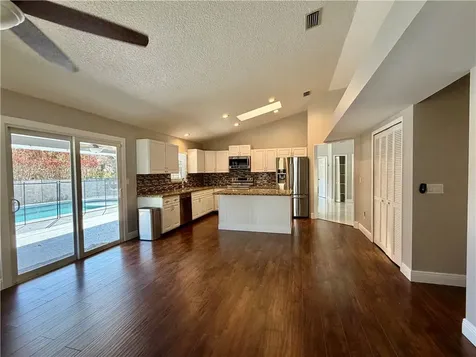 6325 6th Street Vero Beach FL 32968