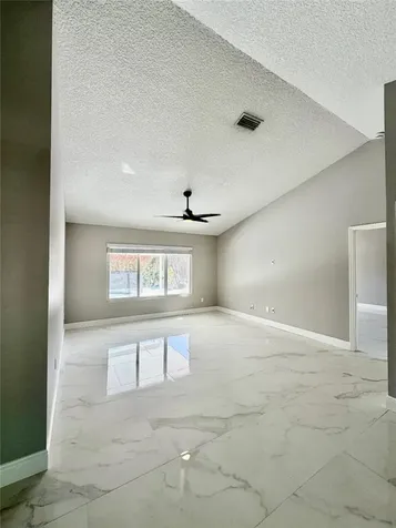 6325 6th Street Vero Beach FL 32968