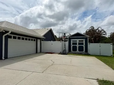 6325 6th Street Vero Beach FL 32968