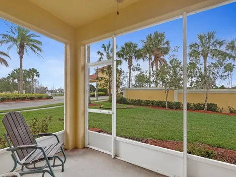 6305 Oxford Circle Vero Beach FL 32966