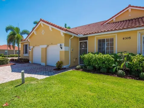 6305 Oxford Circle Vero Beach FL 32966