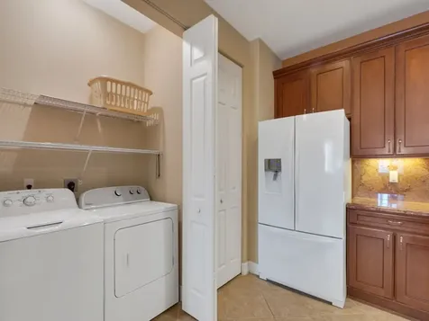 6305 Oxford Circle Vero Beach FL 32966