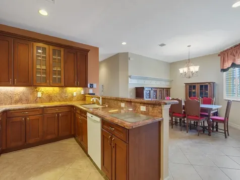 6305 Oxford Circle Vero Beach FL 32966