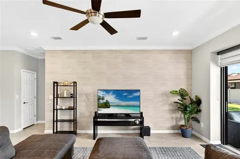 4615 Iron Street Vero Beach FL 32967