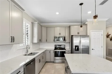 4615 Iron Street Vero Beach FL 32967