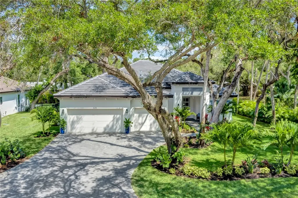 325 Holly Road Vero Beach FL 32963