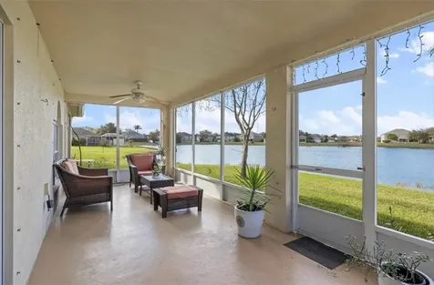 6052 Ridge Lake Circle Vero Beach FL 32967