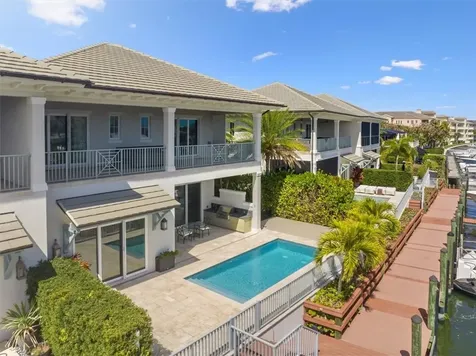 21 Royal Palm Point Vero Beach FL 32960