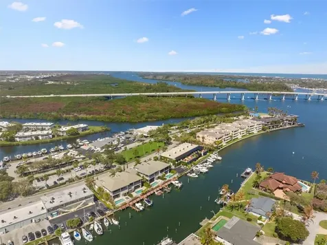 21 Royal Palm Point Vero Beach FL 32960