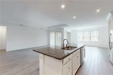 6220 Arcadia Square Vero Beach FL 32966