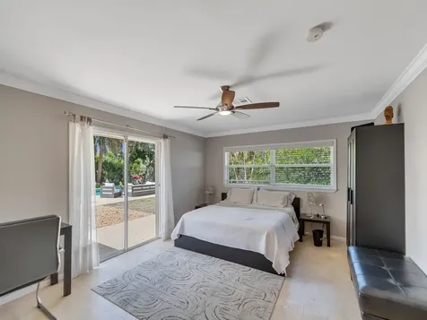 527 E Causeway Boulevard Vero Beach FL 32963