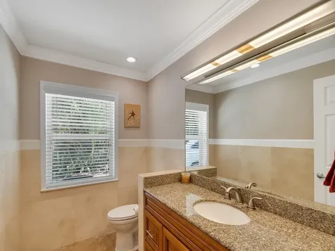527 E Causeway Boulevard Vero Beach FL 32963
