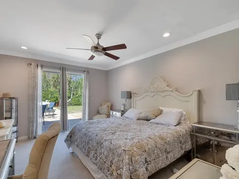 527 E Causeway Boulevard Vero Beach FL 32963