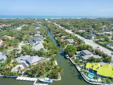 527 E Causeway Boulevard Vero Beach FL 32963