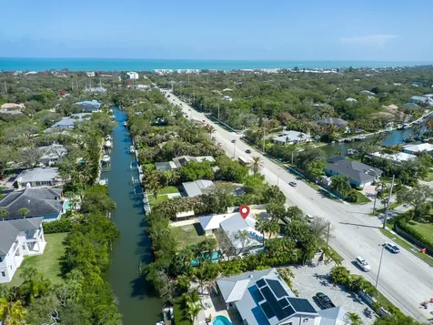 527 E Causeway Boulevard Vero Beach FL 32963