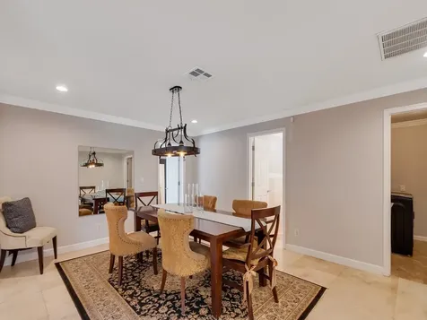 527 E Causeway Boulevard Vero Beach FL 32963
