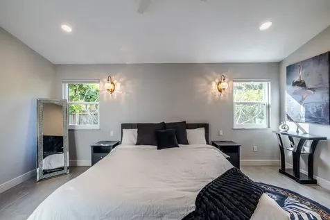 9330 Seagrape Drive Vero Beach FL 32963