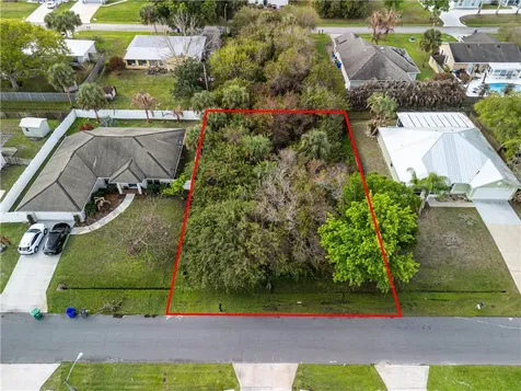 857 Beard Avenue Sebastian FL 32958