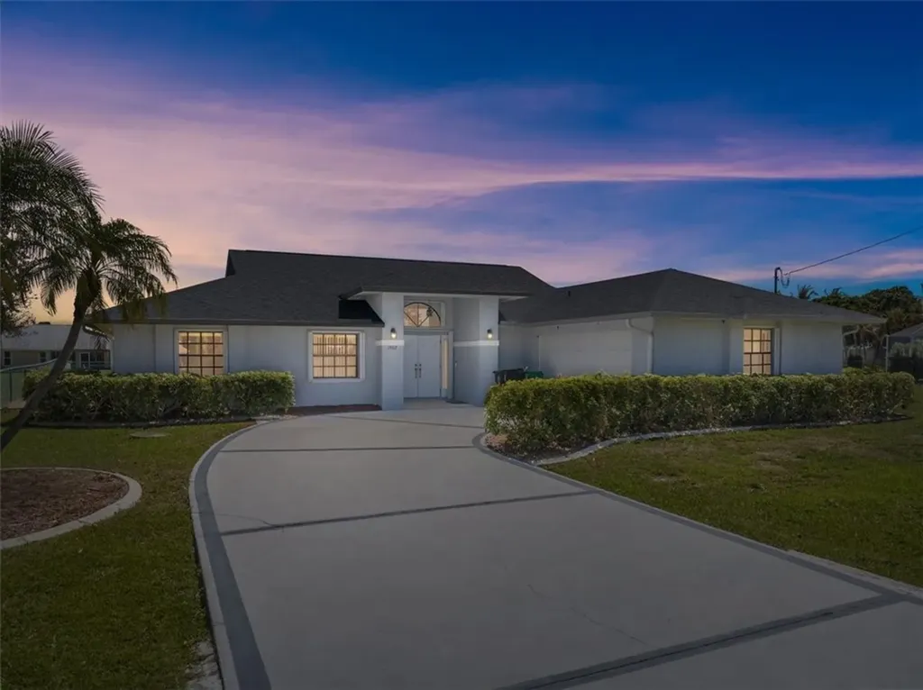 1902 Gaskins Circle Port St Lucie FL 34952