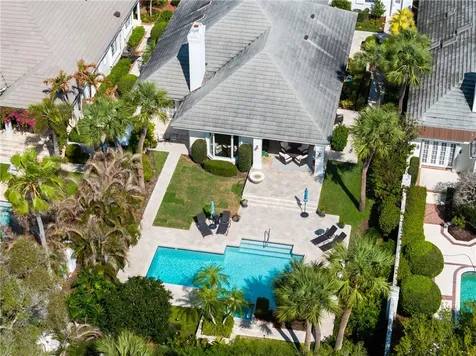 230 Sundial Court Vero Beach FL 32963