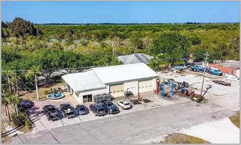 5720 Us Highway 1 Vero Beach FL 32967