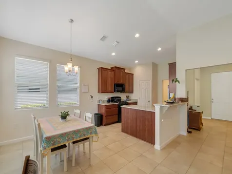 1460 Caddy Court Vero Beach FL 32966