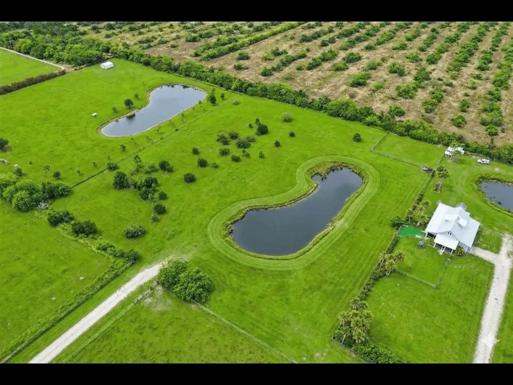 6430 69th Street Vero Beach FL 32967