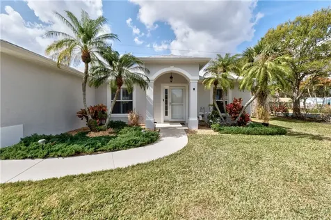 591 High Hawk Circle Vero Beach FL 32962