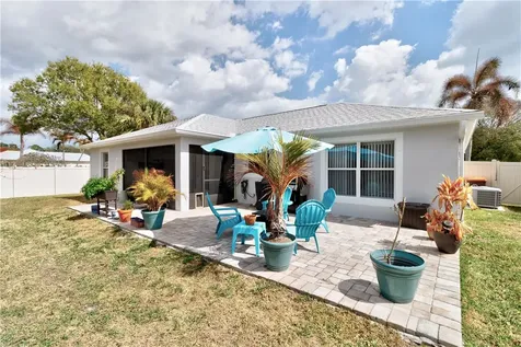 591 High Hawk Circle Vero Beach FL 32962