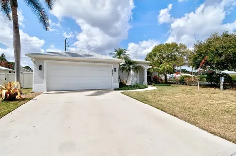 591 High Hawk Circle Vero Beach FL 32962