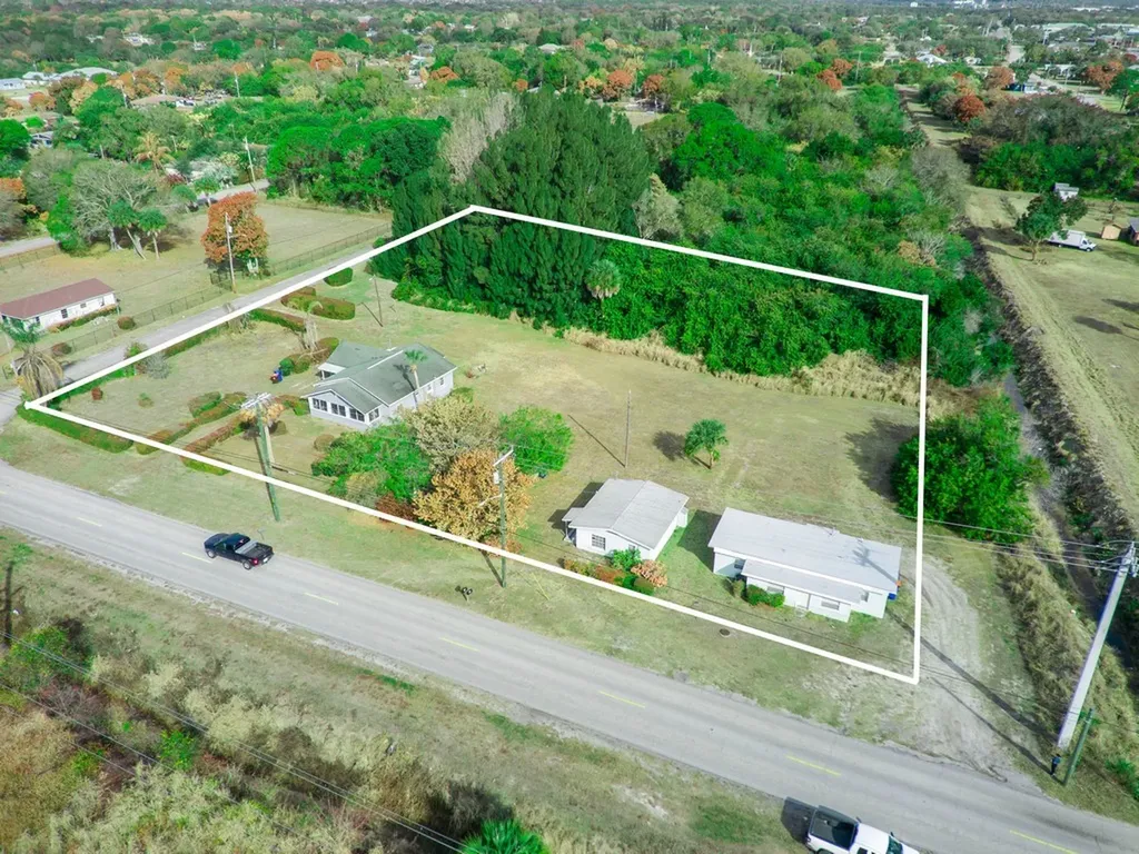 2840 41st Street Vero Beach FL 32967