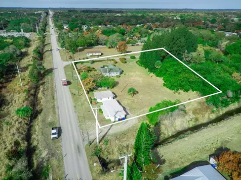 2840 41st Street Vero Beach FL 32967