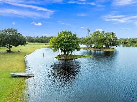 5051 Tozour Road Fort Pierce FL 34946