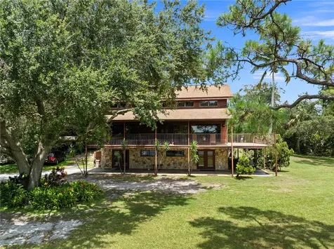 5051 Tozour Road Fort Pierce FL 34946