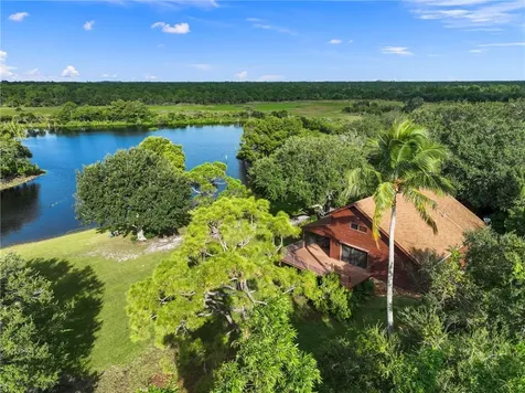 5051 Tozour Road Fort Pierce FL 34946
