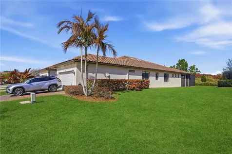 4864 Overton Circle Vero Beach FL 32967