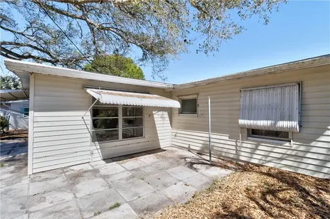 2233 2nd Street SW Vero Beach FL 32962