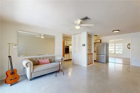 2233 2nd Street SW Vero Beach FL 32962