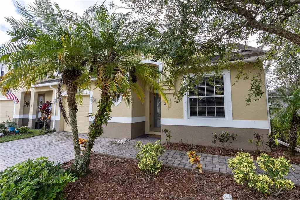 2108 Timberlake Circle Vero Beach FL 32966