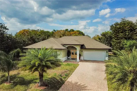 922 Clearmont Street Sebastian FL 32958